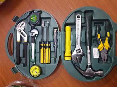得力DL1012工具箱 12件套小家庭五金禮品的實(shí)用之選